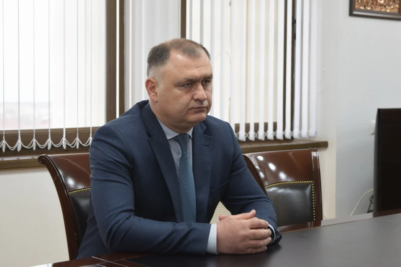 28 марта в рамках рабочего визита в Цхинвал председатель Правления РИО Руслан Гагкуев встретился с П