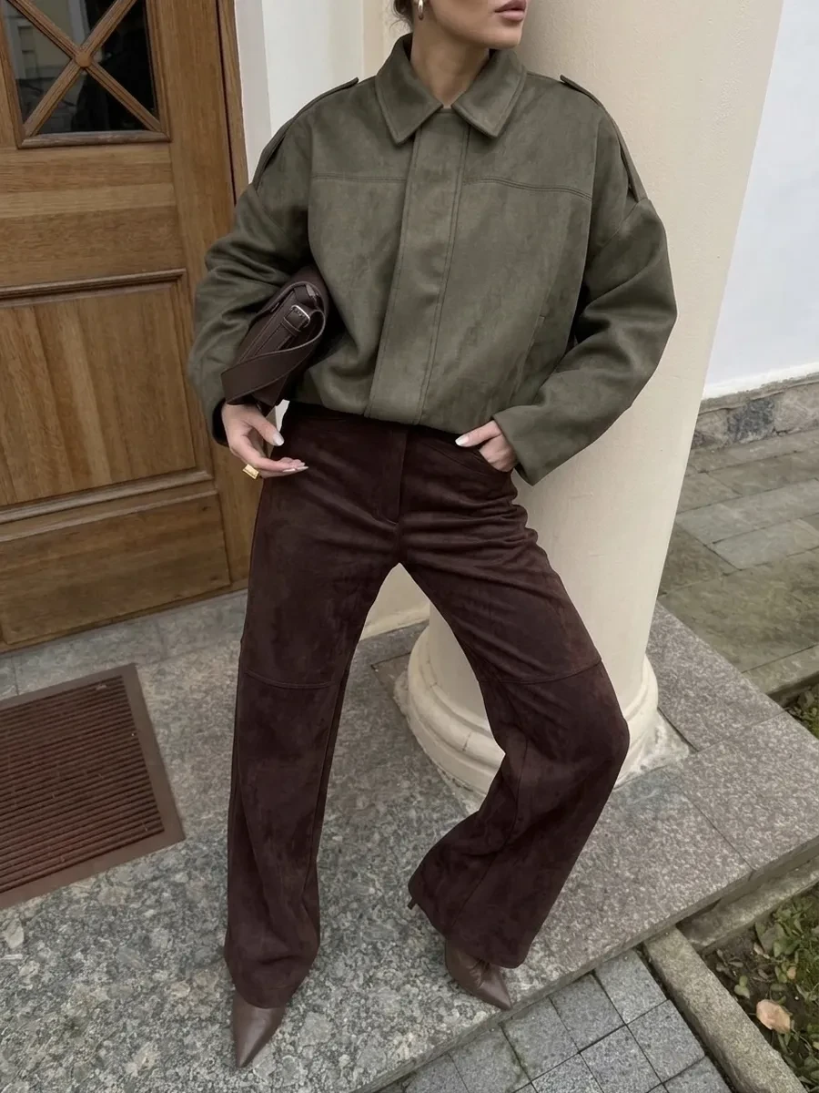 Прямые брюки из эко замши