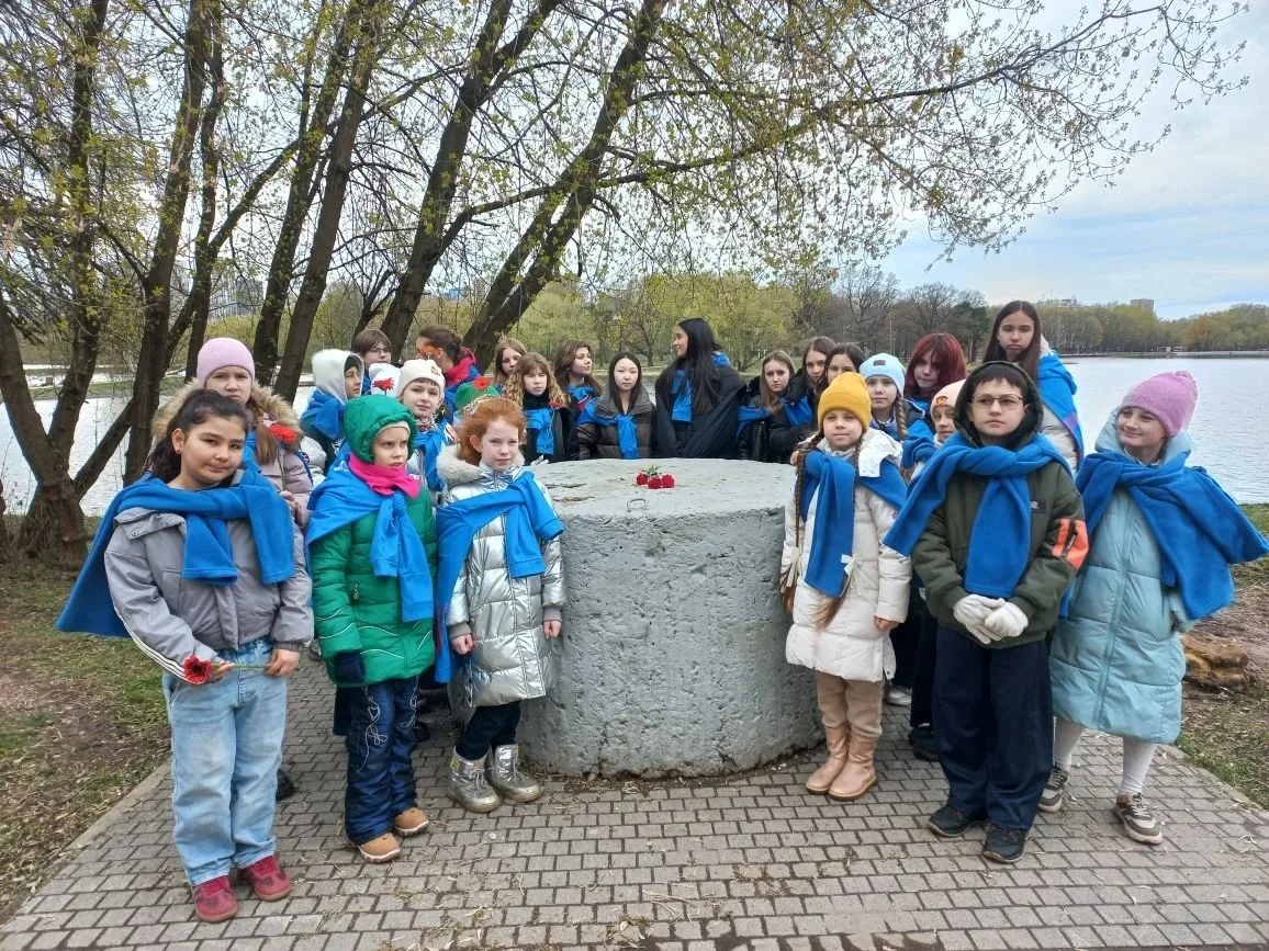 🔥 30 апреля ребята волонтёрского отряда «Школа Лидера»  приняли участие в  мемориально-патронатной а