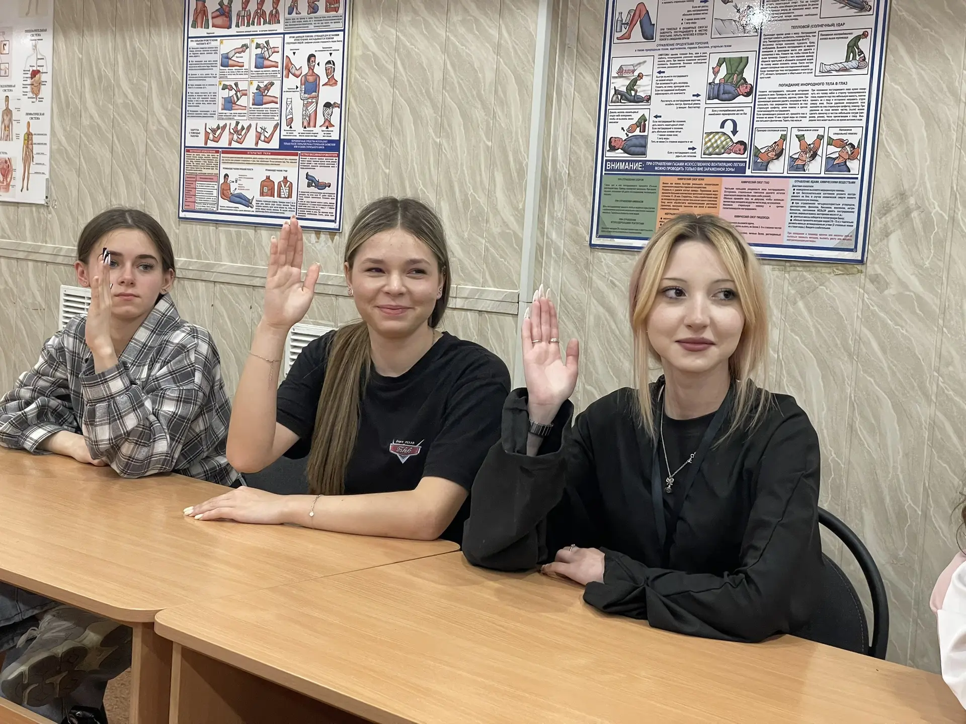 У нас в городе стартует то, что точно прокачает чувство юмора и подарит новые возможности!

🎭 Депар