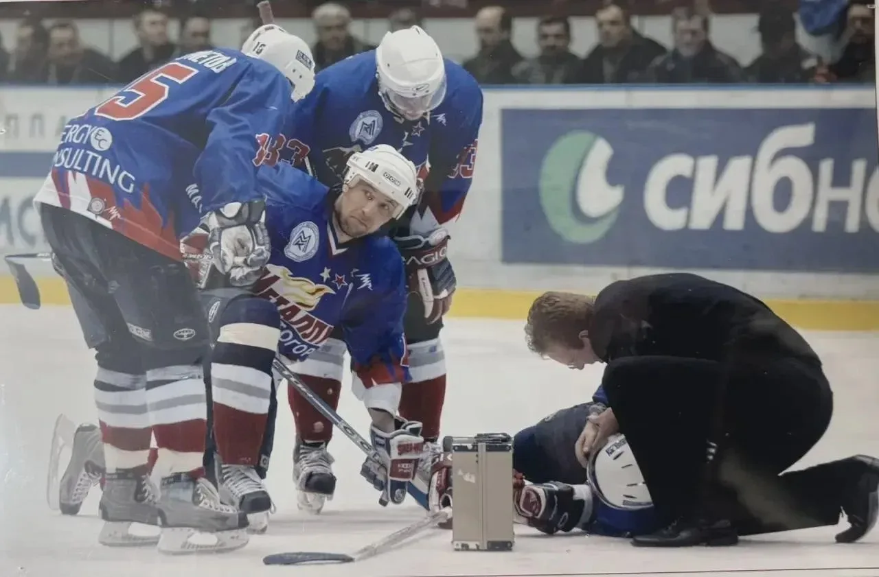 🏒 Михаил Новиков отметил 60-летие