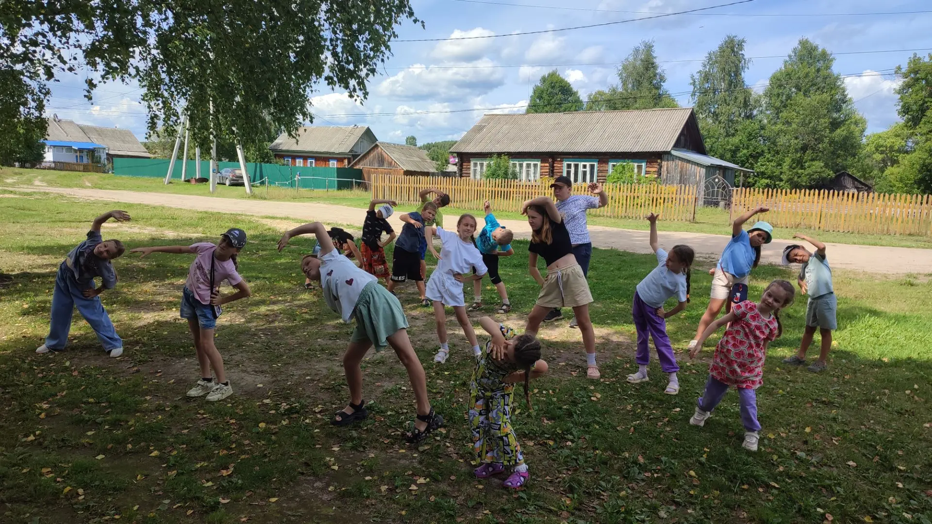 🤗👍🏻В честь Дня физкультурника у нас состоялась весёлая и азартная игра в пионербол. ...
