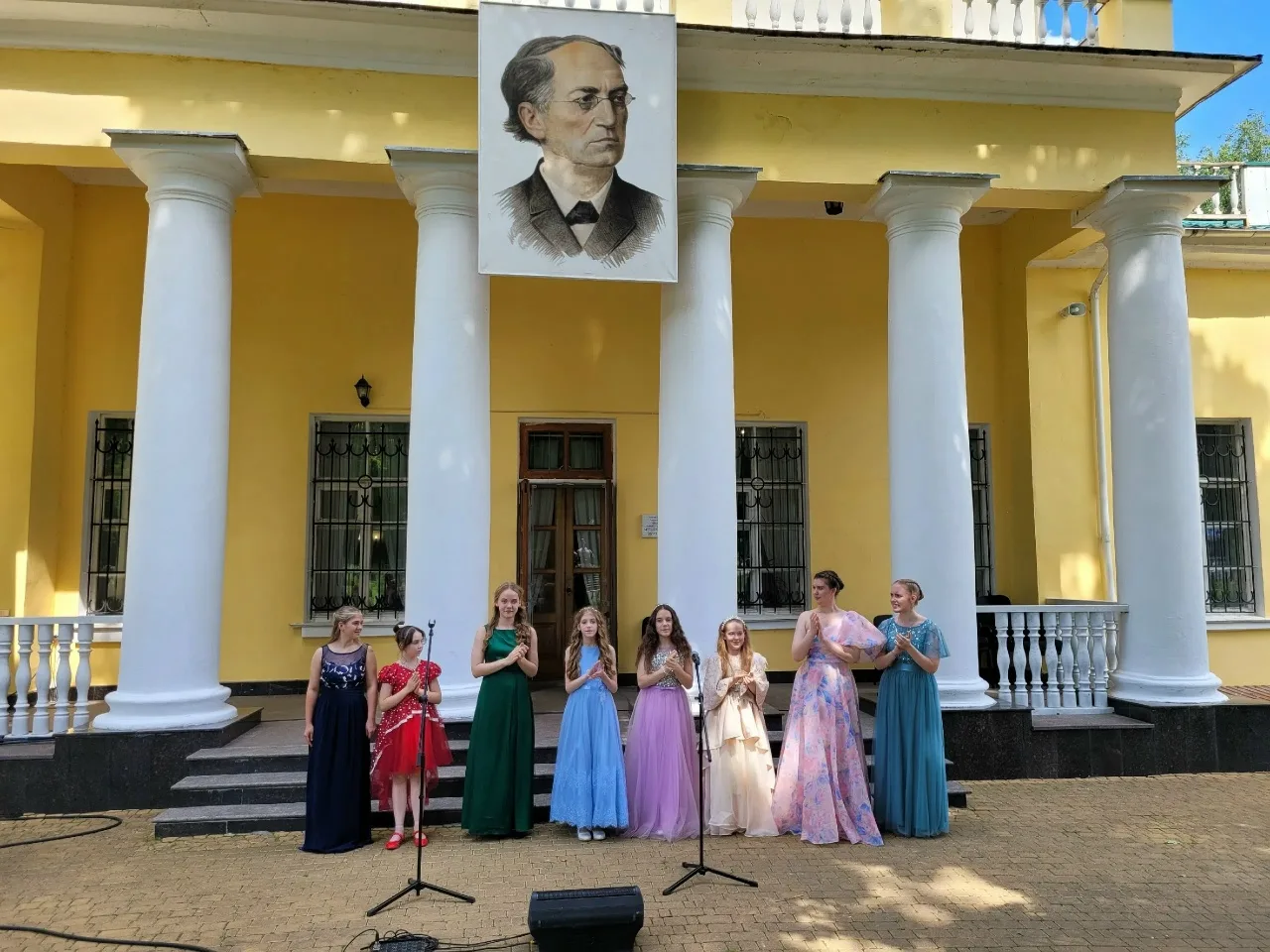 ГОЛОСА ЮНОСТИ СРЕДИ ПОЭТИЧЕСКИХ СТРОК - УЧАЩИЕСЯ ДШИ №1 ИМ.Т.П.НИКОЛАЕВОЙ ВЫСТУПИЛИ НА ...