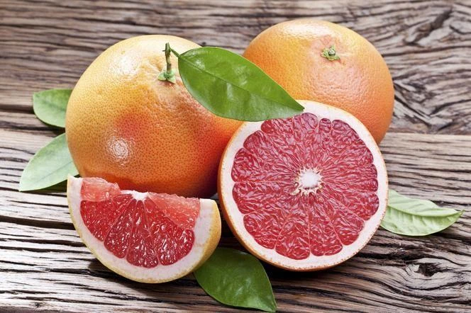 Продукты, которые могут быть полезны при диабете 🩸

🍊 Грейпфрут
• Этот фрукт содержит нарингенин, 