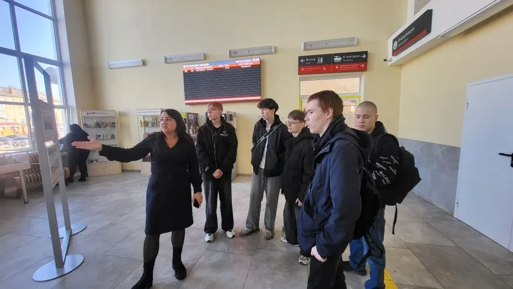 ✨26 марта студенты 133 группы побывали на экскурсии, объединившей знакомство с работой железнодорожн