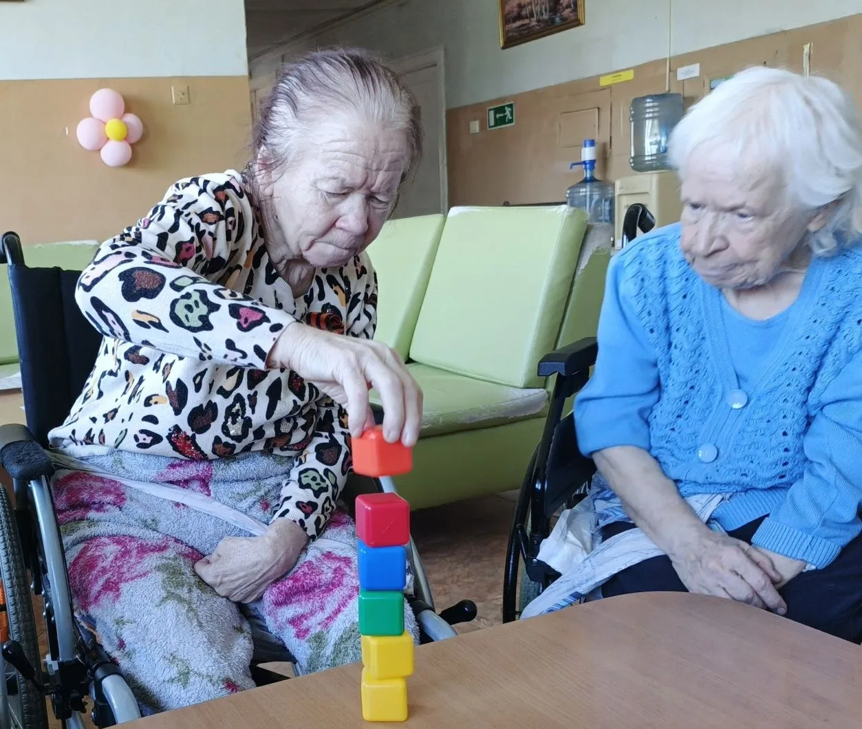 👍Творчество, зарядка и радость каждый день!  🏡💫В Батуринском доме-интернате для престарелых и инвали