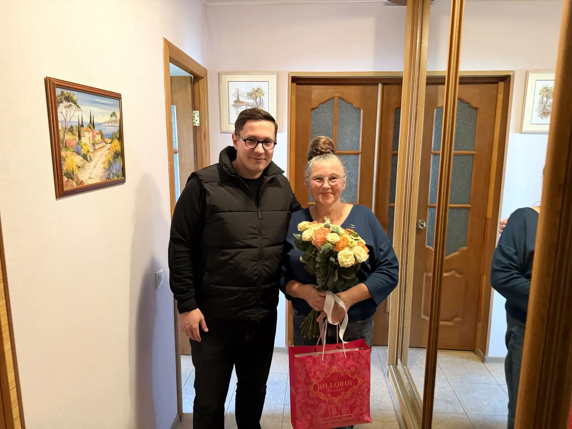 По многолетней традиции в преддверии Дня учителя с особым трепетом поздравил Ирину Васи...