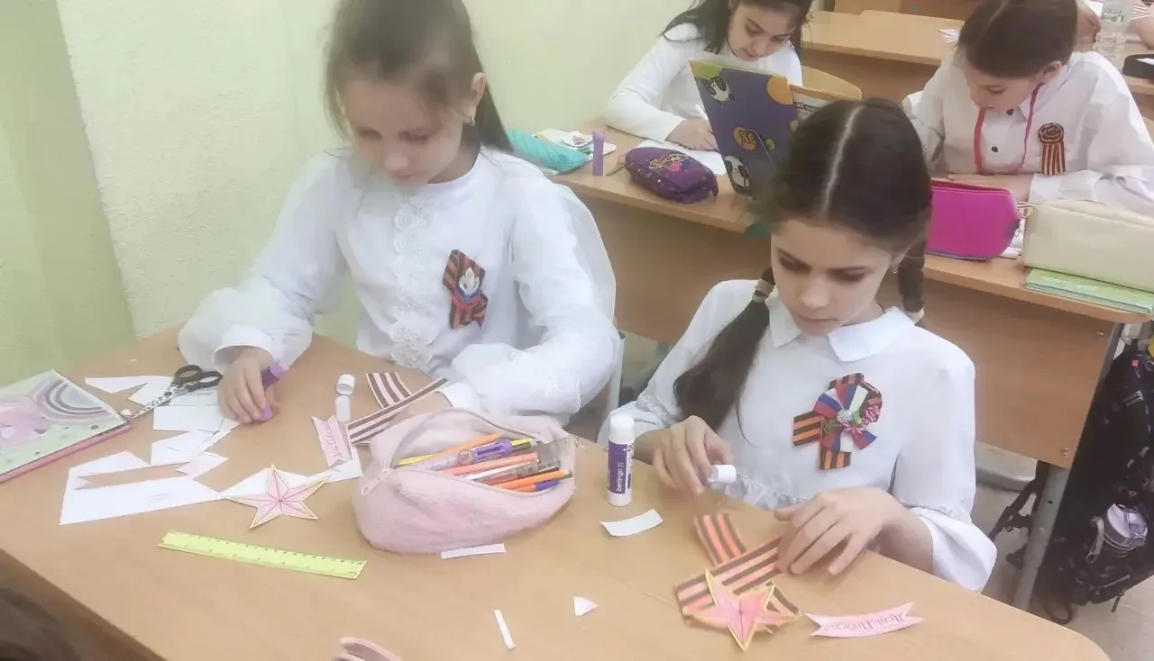 🎗️ «Георгиевская лента — символ воинской славы»  Наша школа присоединилась к всероссийской акции «Ге