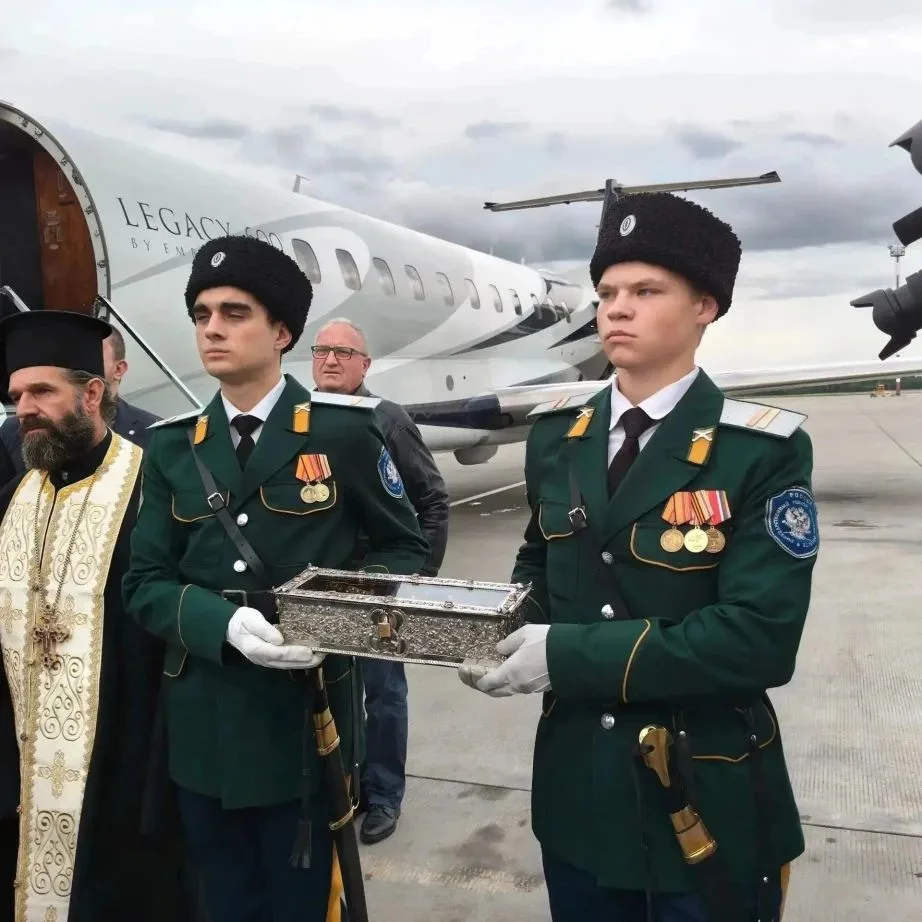 ✔️ Безопасность прихожан и святой реликвии в Спасо-Преображенском кафедральном соборе о...