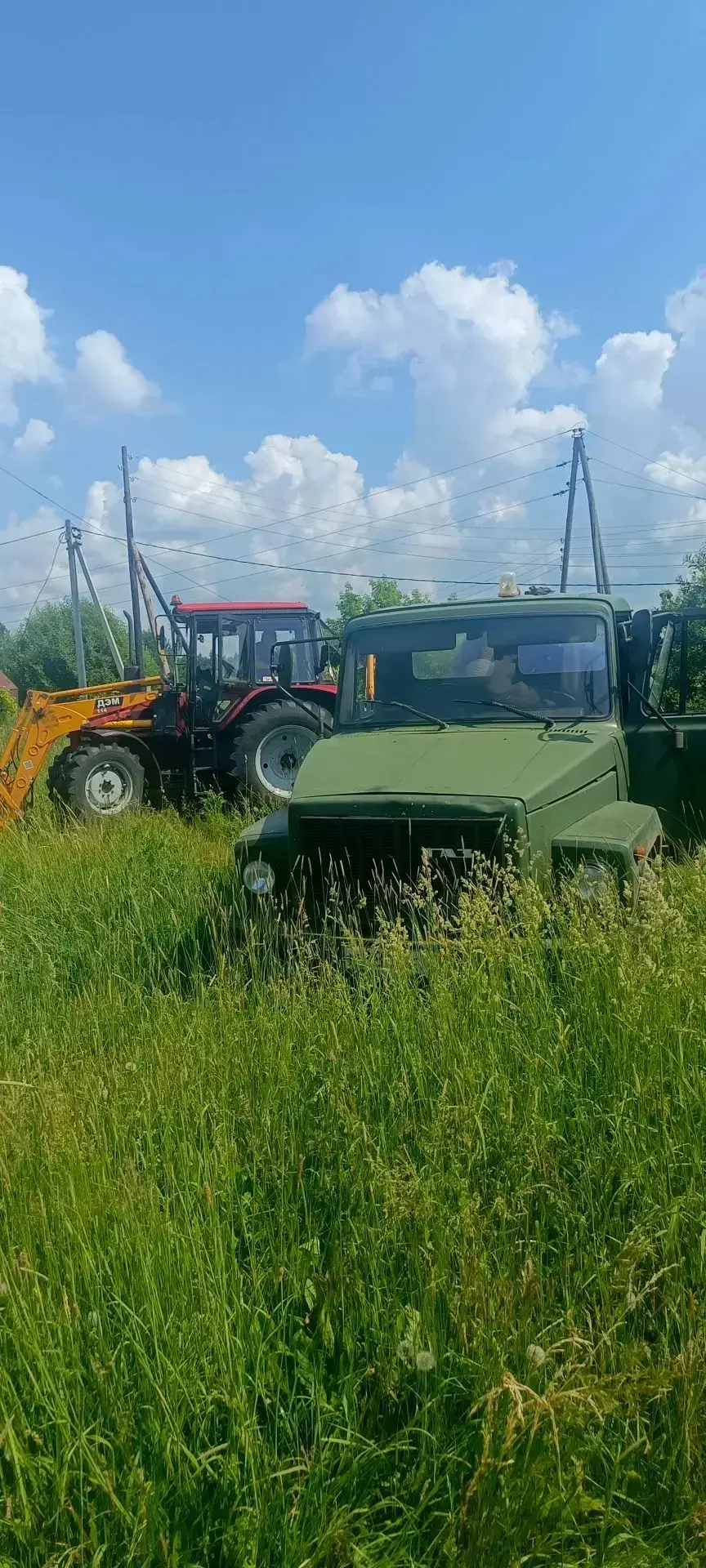 Устранение прорыва на сетях водоснабжения в д. Красногор. Работа по заявкам.