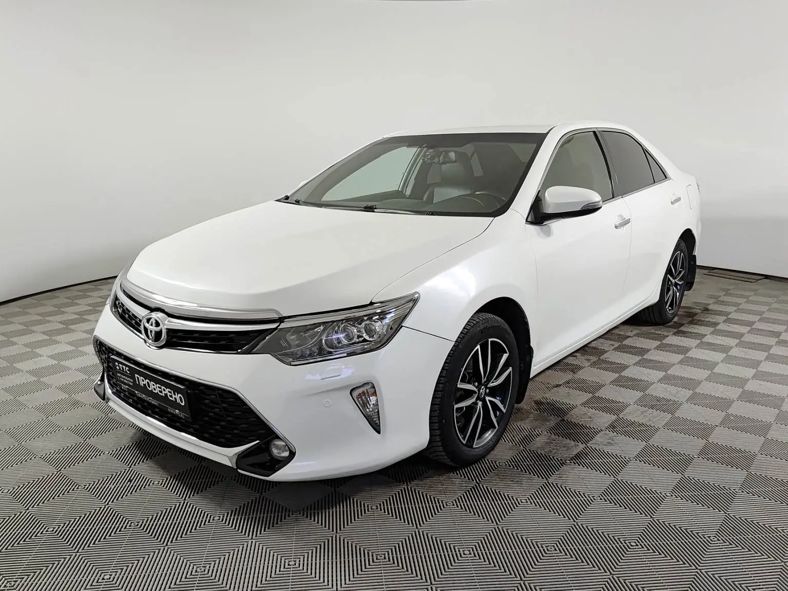 Торги завершены 
Цена:  1 685 000 ₽

- Город: Уфа
- Год выпуска: 2017
- Модель: Toyota Camry
- VIN: 