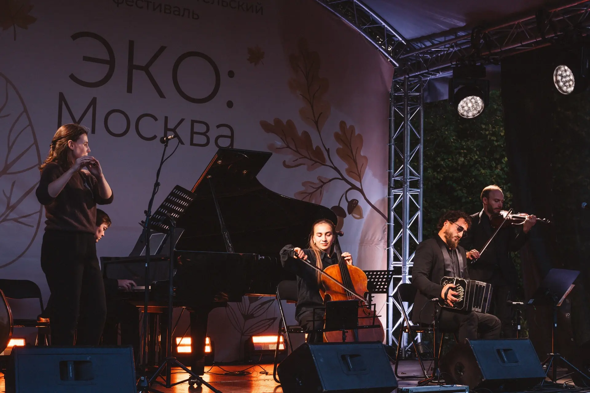 🍂 На этих фото атмосфера осеннего леса и единения с природой