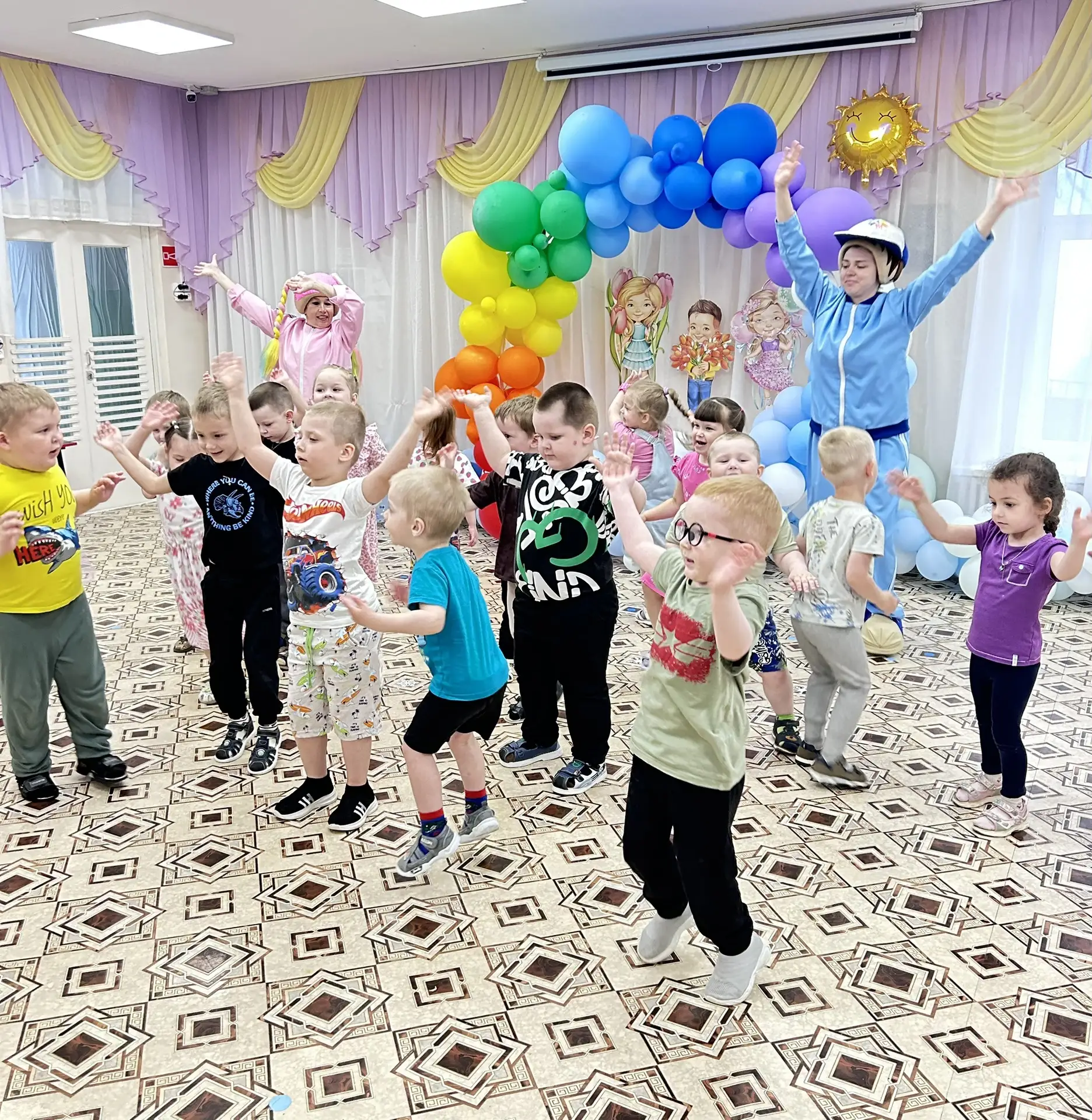 1 июня – День защиты детей: море улыбок и счастливых моментов! ☀️

Пусть детство будет наполнено вол