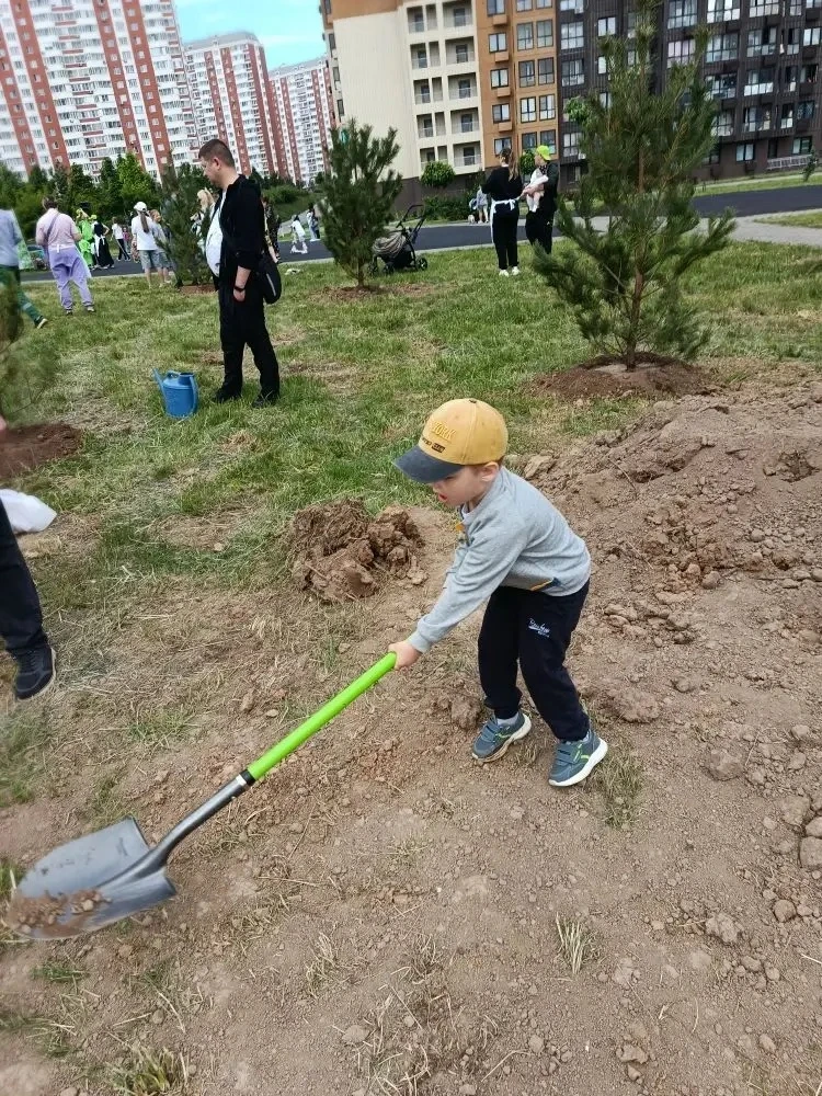 На фотографиях запечатлена по-настоящему дружная и сплочённая команда! Очень приятно видеть, как сот
