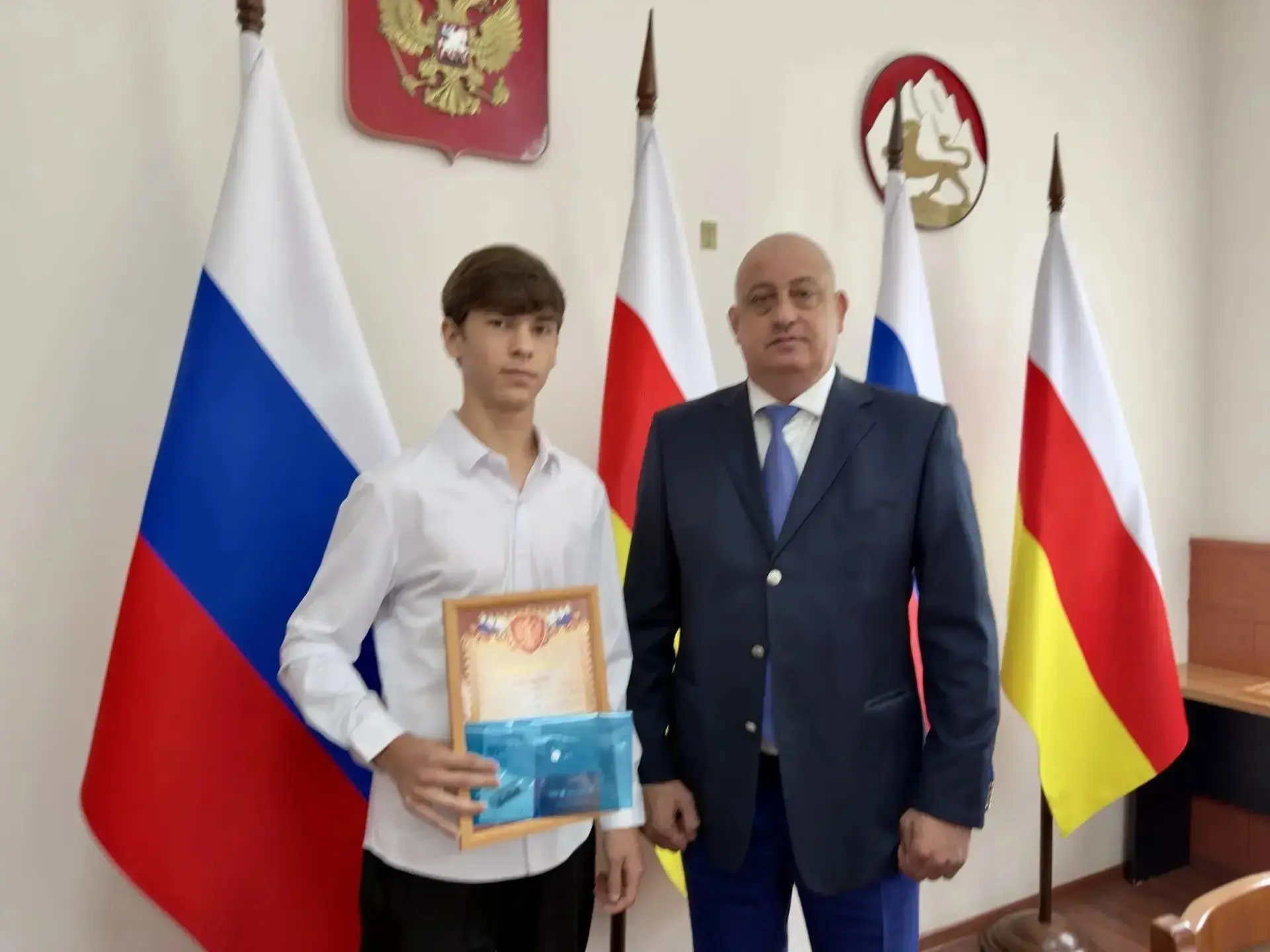 Чествование выпускников, набравших 💯баллов ЕГЭ в 2026 году!