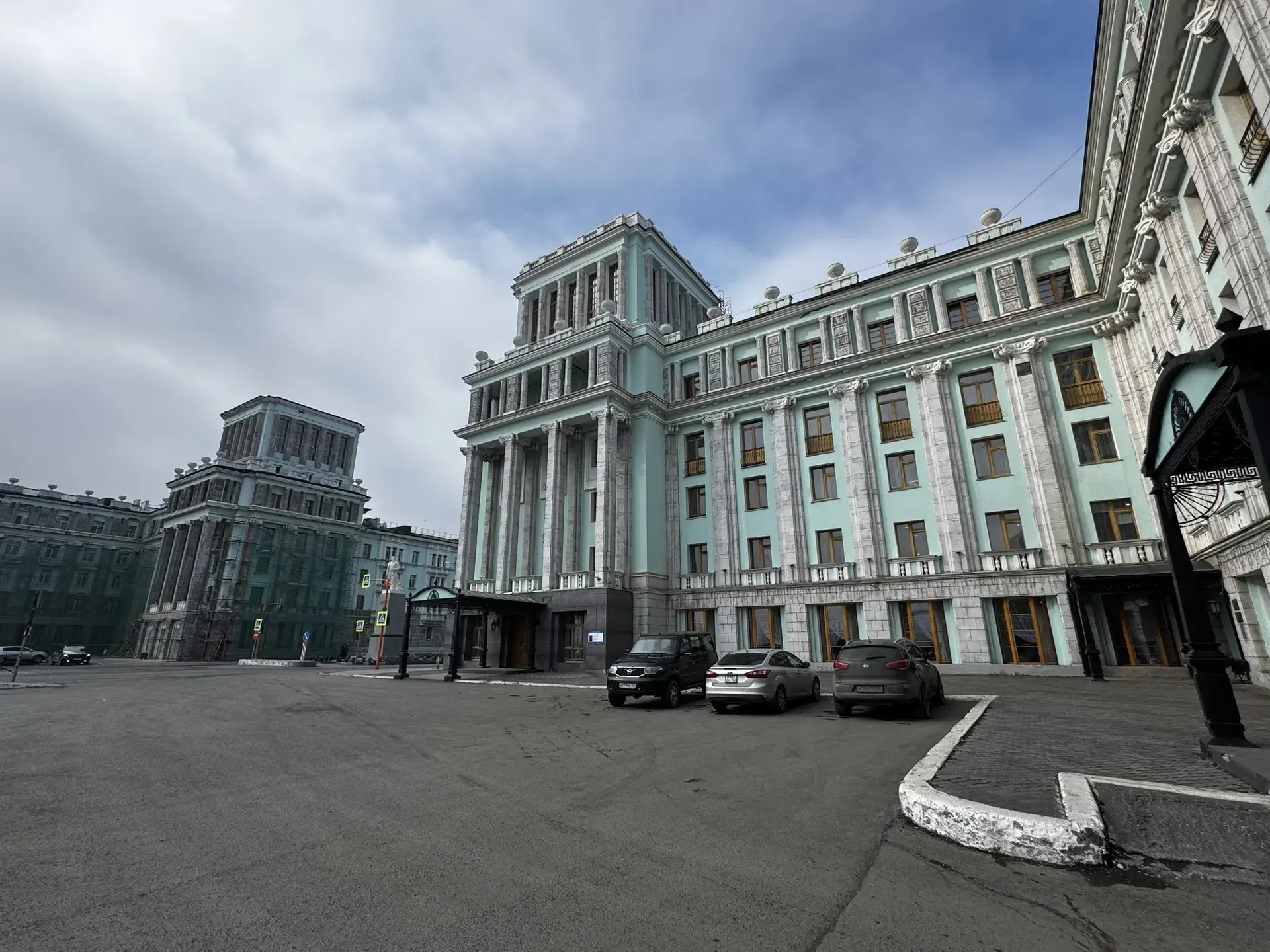 🌤 Доброе утро, Норильск!

В воскресенье, 14 июня, в городе от +8 до +19 градусов.
Ветер западный, 5