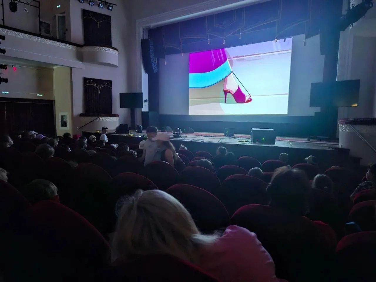 🌟День четвёртый в «Казачке»: кино, смех и рекорды! 🎬🐺

⚡️Четвёртый день в нашем любимом лагере пр
