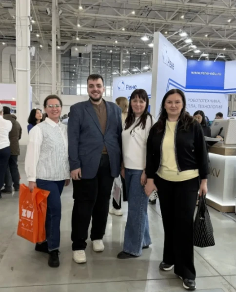 Курские педагоги посетили крупнейшую международную выставку образовательных и инфраструктурных решен
