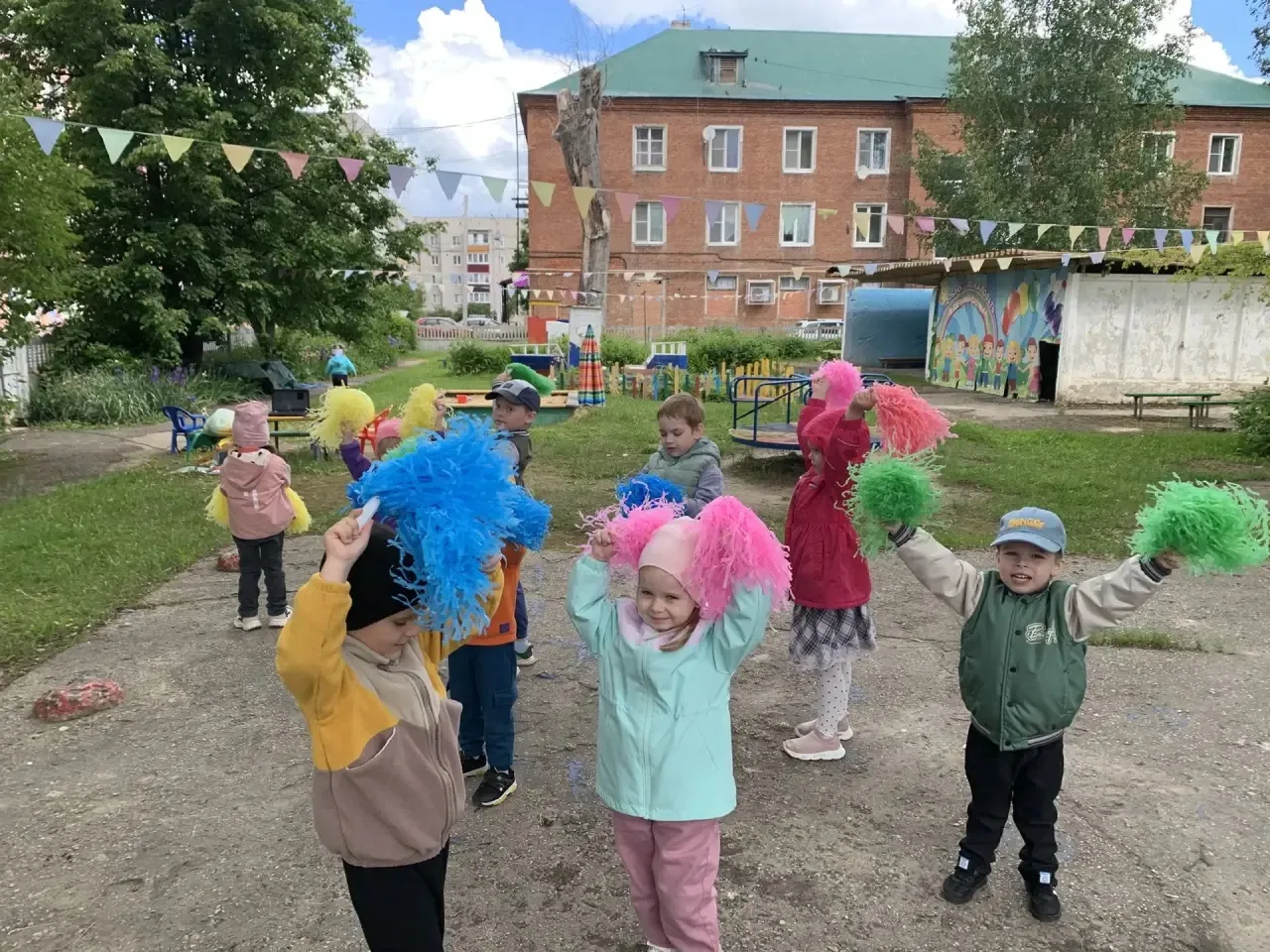 Сегодня  в нашем детском саду состоялся праздник, посвященный Дню защиты детей и началу...