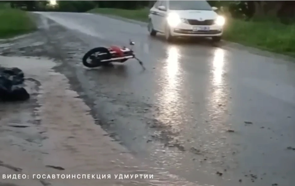 Отцу погибшего на питбайке подростка из Сарапульского района Удмуртии грозит уголовное дело. 
 
Напо