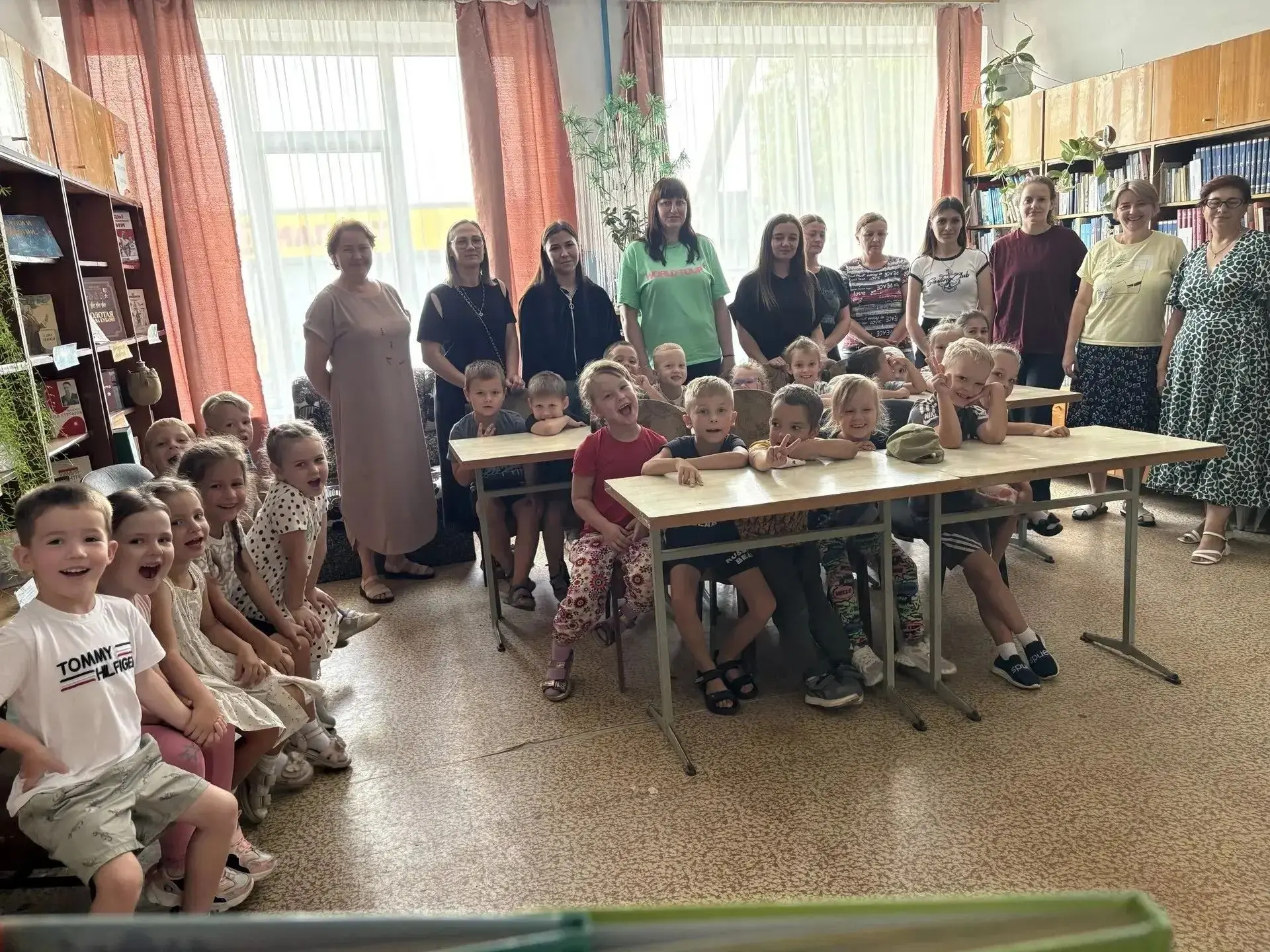 🎉 Экскурсия в библиотеку: путешествие в мир русских народных сказок! 🎉               ...