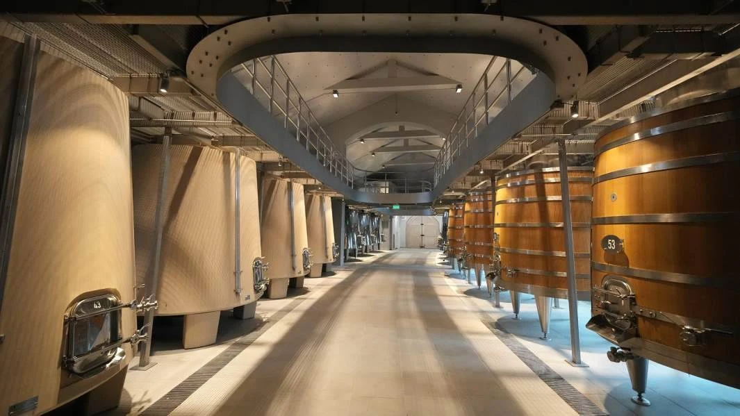 Винный завод 🍷А вот и новый инвестор в Черноморском районе Крыма.