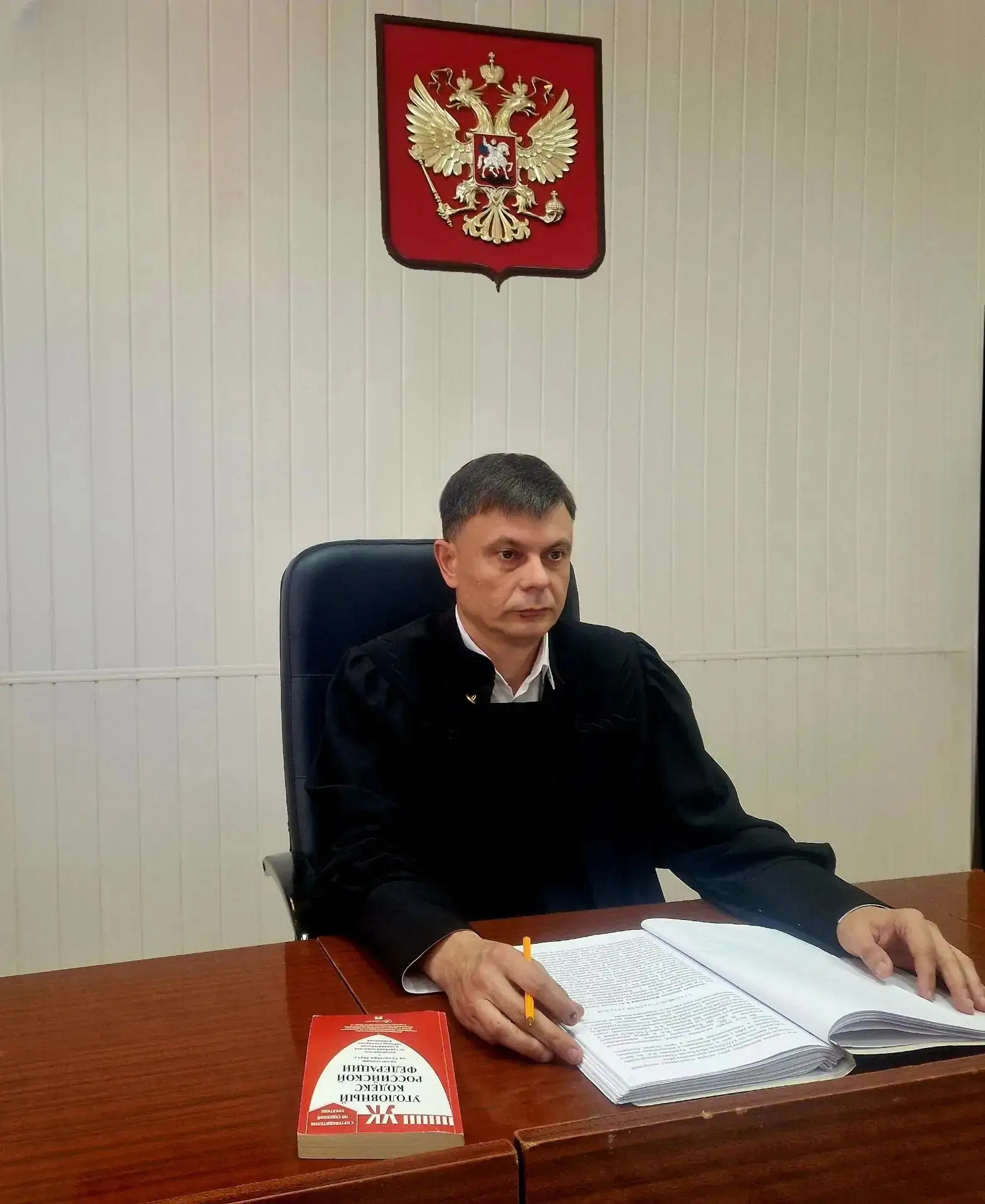 Новоалександровским районным судом супружеская пара осуждена за сбыт немаркированной алкогольной и с