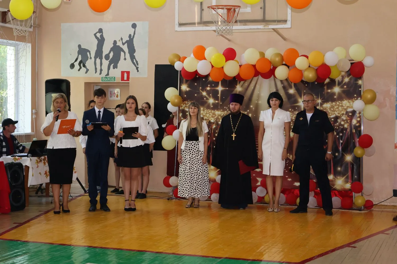 Сегодня во всех школах Раздольненского района прозвенел первый звонок! 🎉
