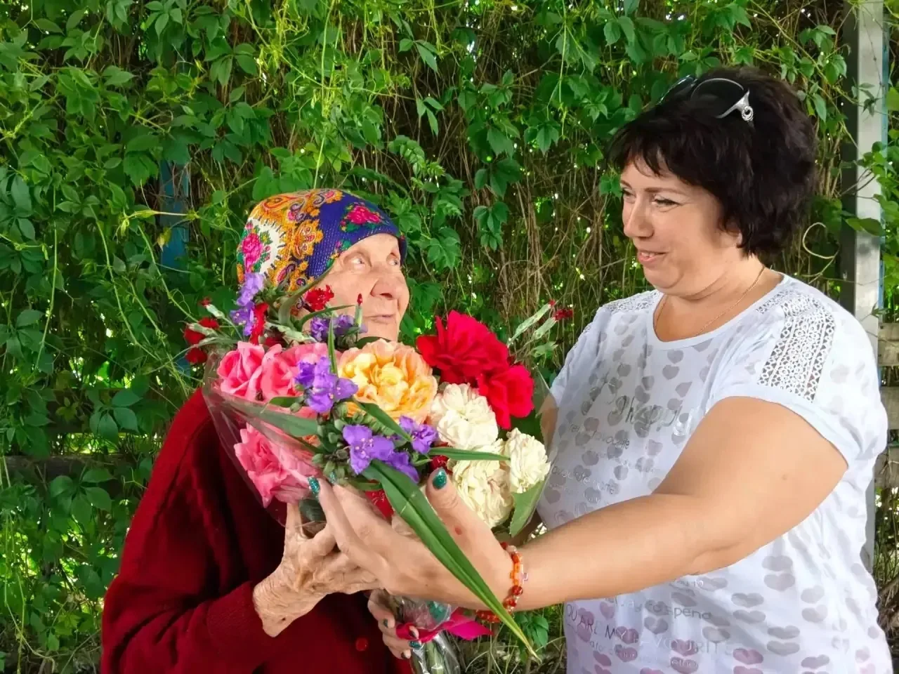 🎉 90 лет — целая эпоха! 🎉

Сегодня свой 90‑летний юбилей отмечает получатель социальных услуг - Да
