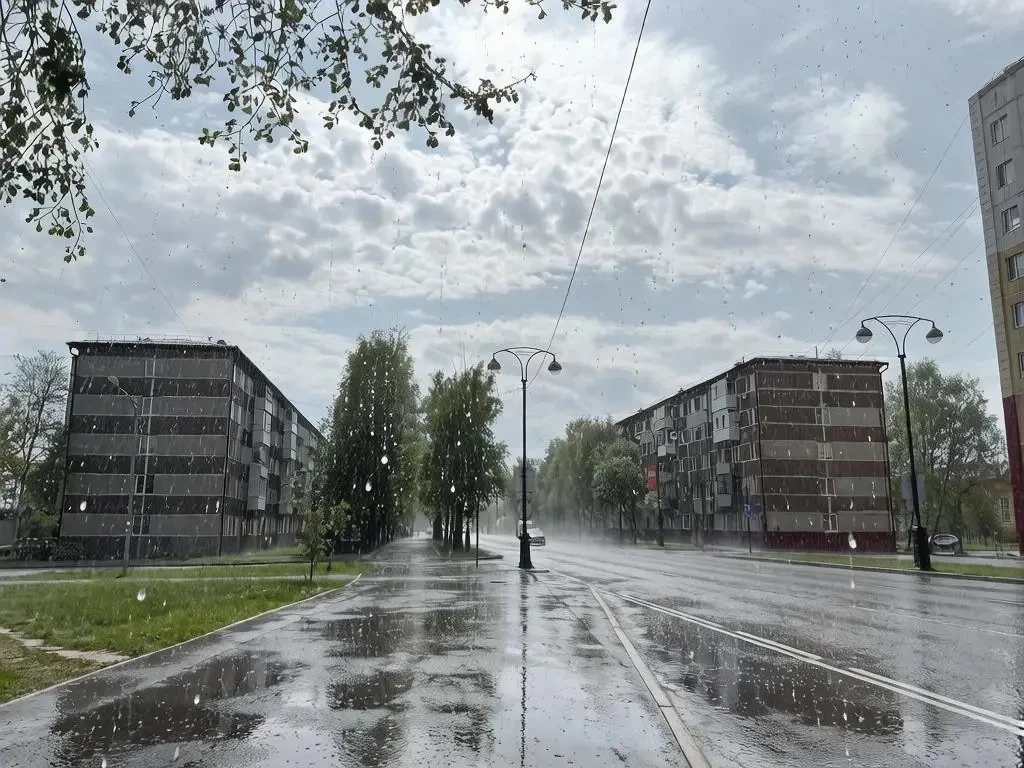 Внимание, тоболяки!  По данным Тюменского ЦГМС, 4 июня днем с сохранением на сутки 5-6 ...