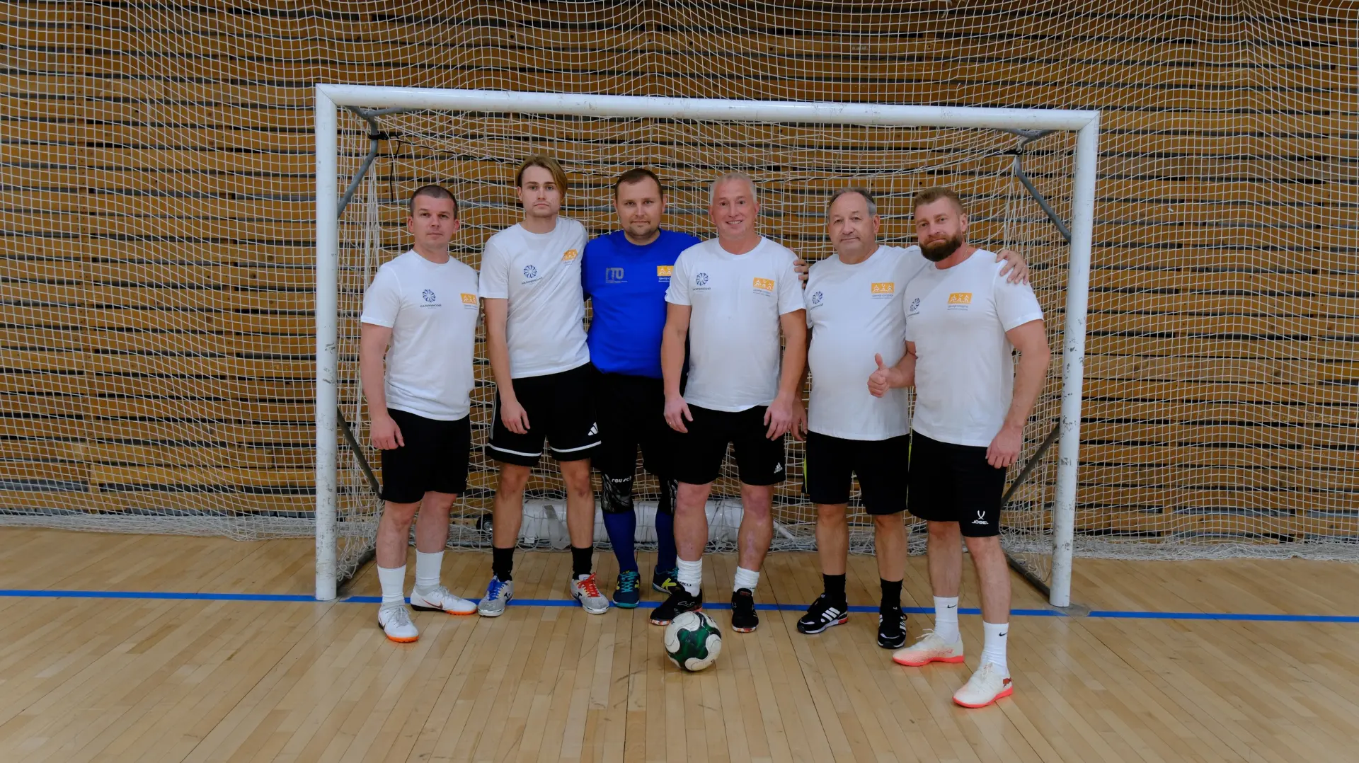 ⚽ Футбольный турнир: победа в полуфинале