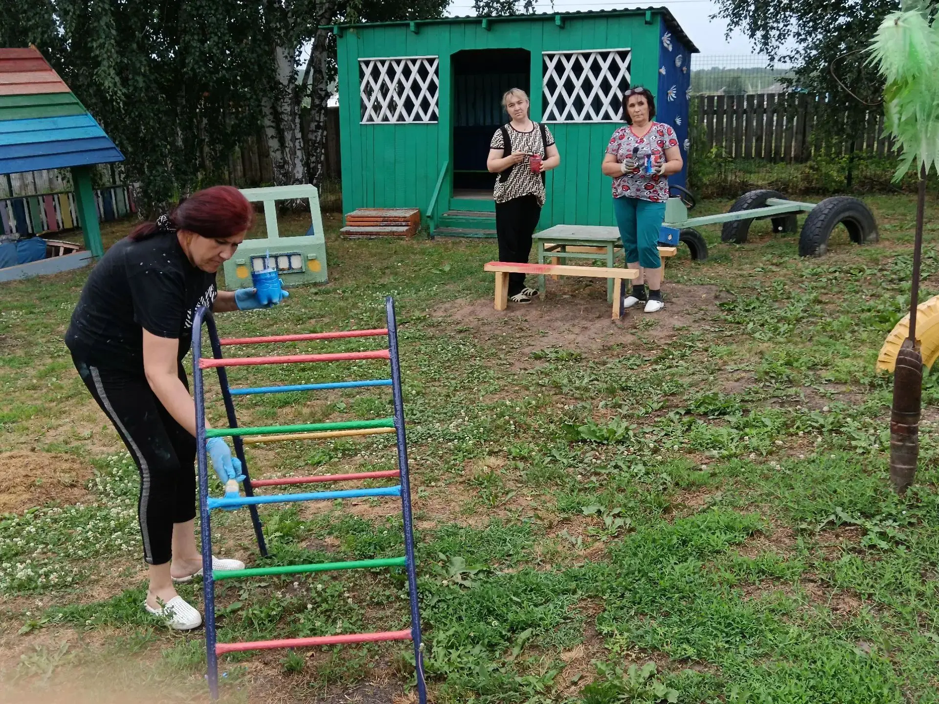 Еженедельные субботники продолжаются, и мы не можем оставаться в стороне! Мы живем в Тяжинском округ