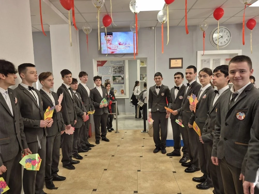💃В преддверии Международного женского дня ребята из начальных классов, ученического самоуправления и