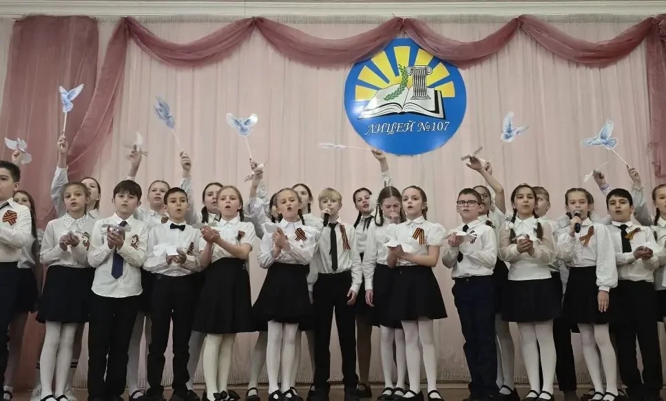 🕊️ День Победы — это не просто дата в календаре. Это память, которая передаётся из поколения в покол