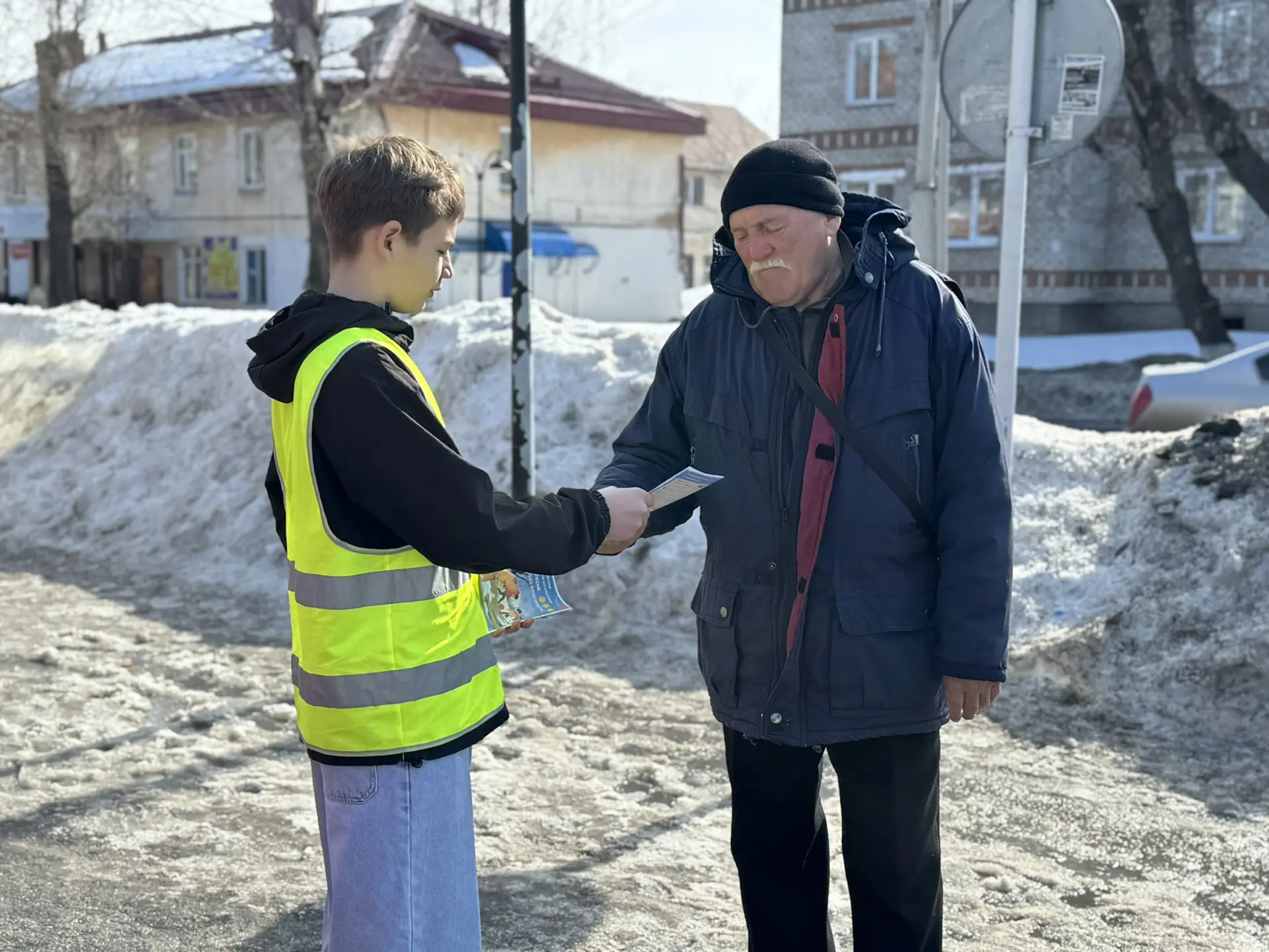 📢 Весна без опасности: напоминаем главное!  В преддверии весенних каникул наши ребята из отряда ЮИД 