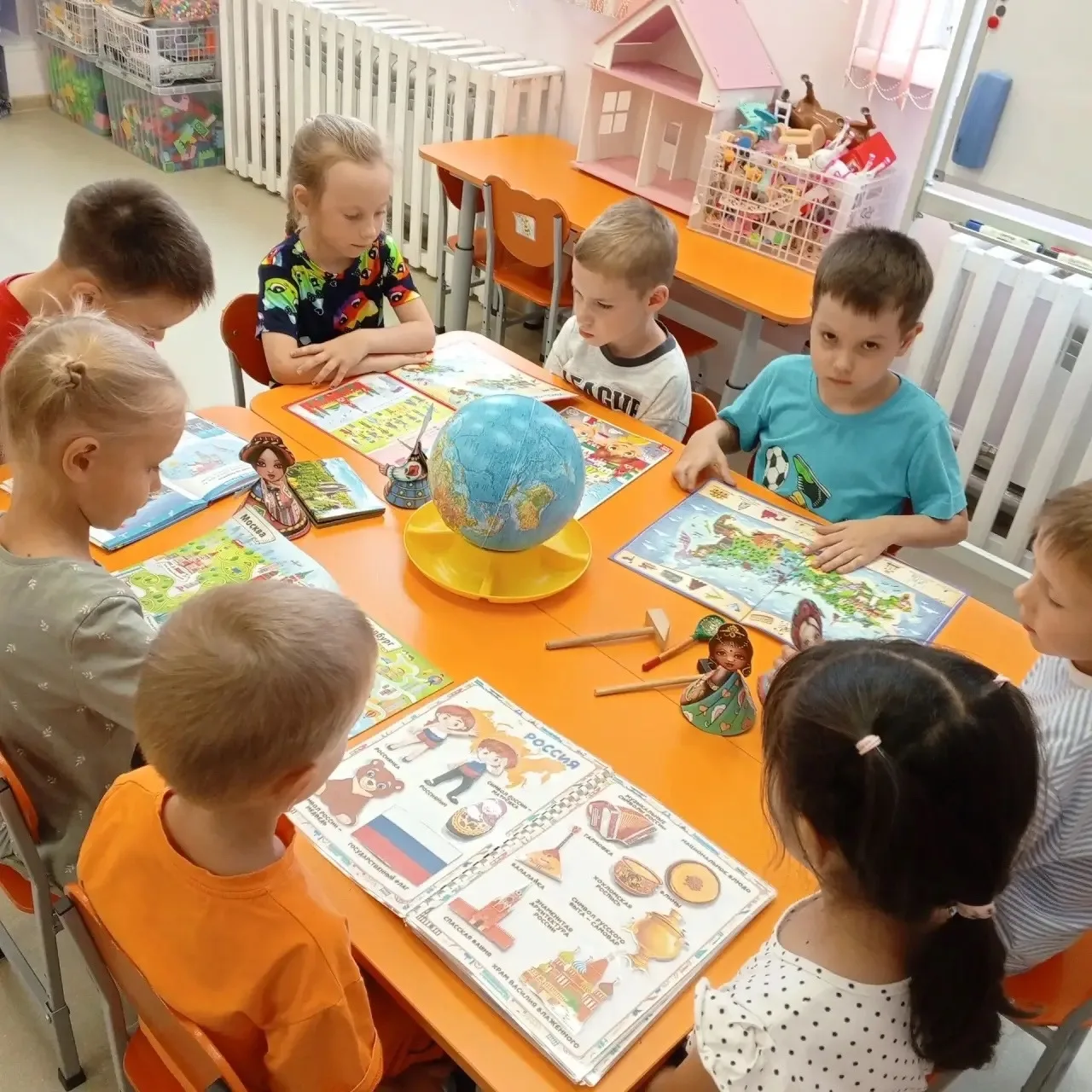 🌍 18 августа — День географа!