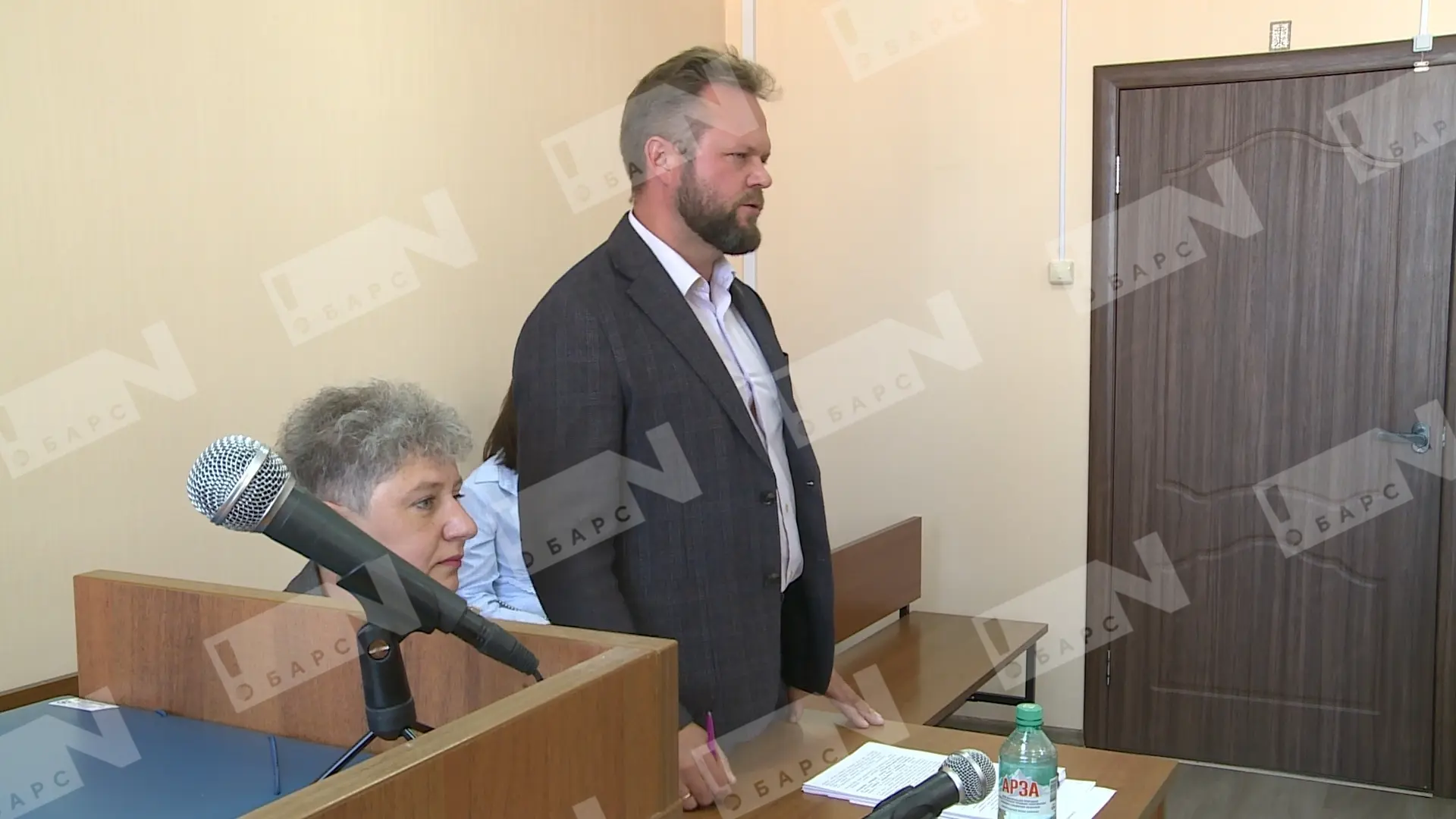 Суд приостановил дело о выселении бывшего главы ивановского следкома Сосновикова