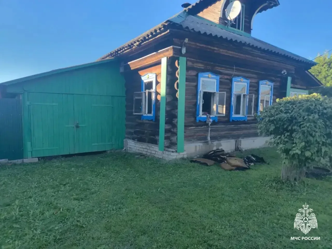 ФОНАРИК НА ЗАРЯДКЕ ПРИВЕЛ К ПОЖАРУ