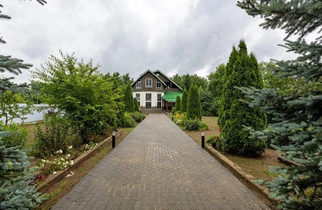 Как подготовить к продаже дом почти 650 м², когда бюджет на хоумстейджинг* минимальный?