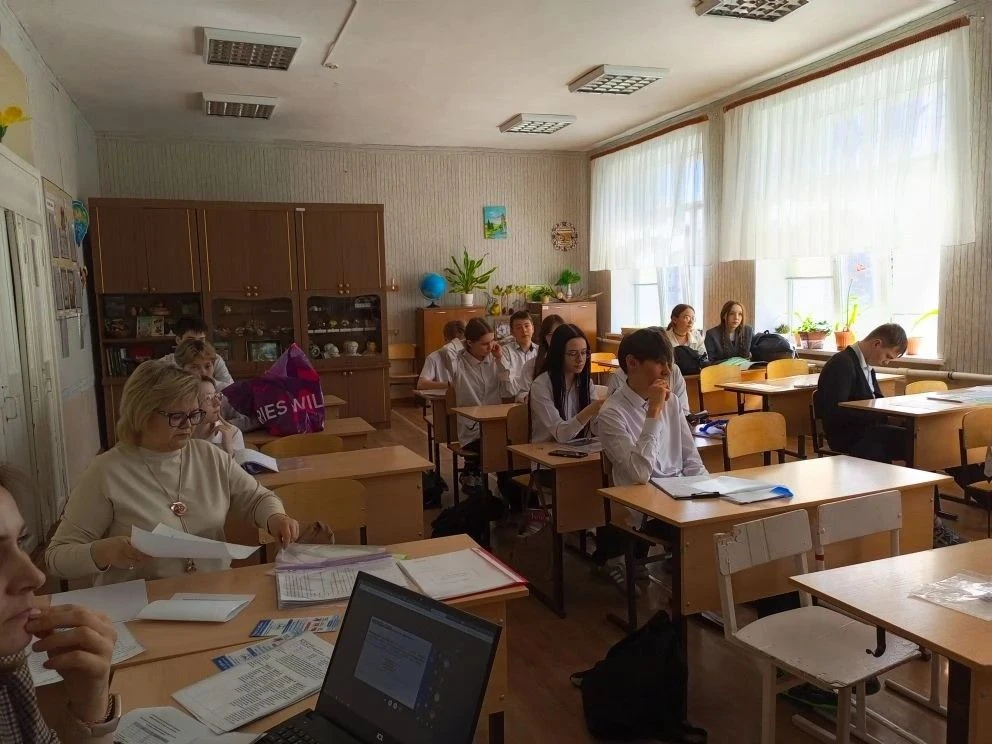 🌟 Будущее начинается сегодня: в 9-х классах прошла защита итоговых проектов! Сегодня в нашей школе к