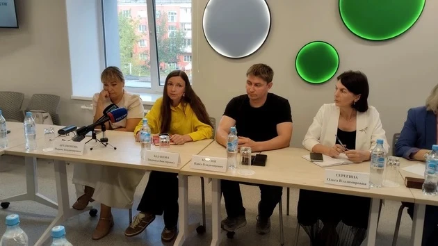 🏫 🏫 Владимирские общественники обсудили работу частных школ

Вела дискуссию председатель одной из 