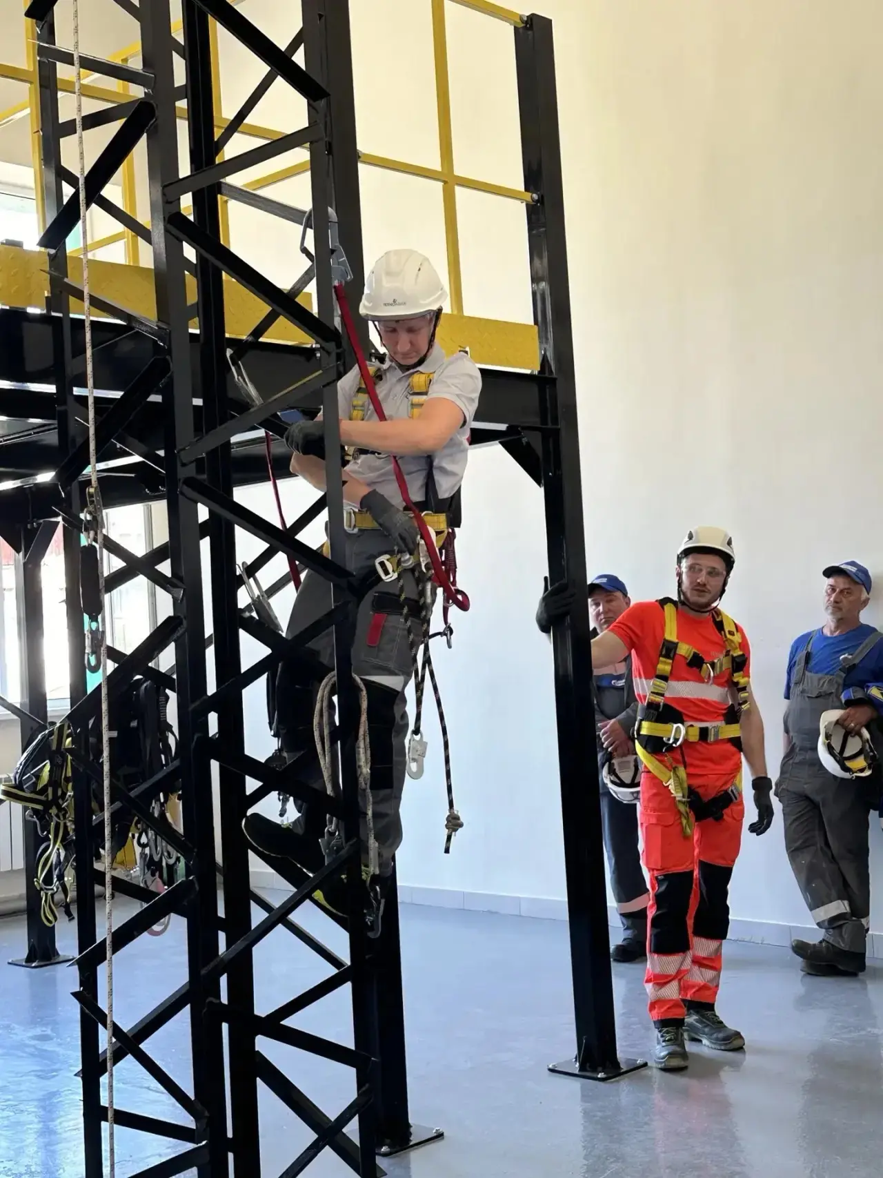 В ООО «Газпром недра» прошла Неделя производственной безопасности, посвященная ключевым правилам без