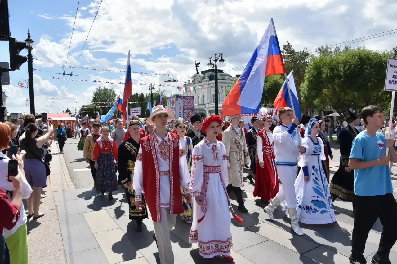 Дорогие омичи и гости нашего города, праздник набирает обороты! Несмотря на дождик, все локации рабо