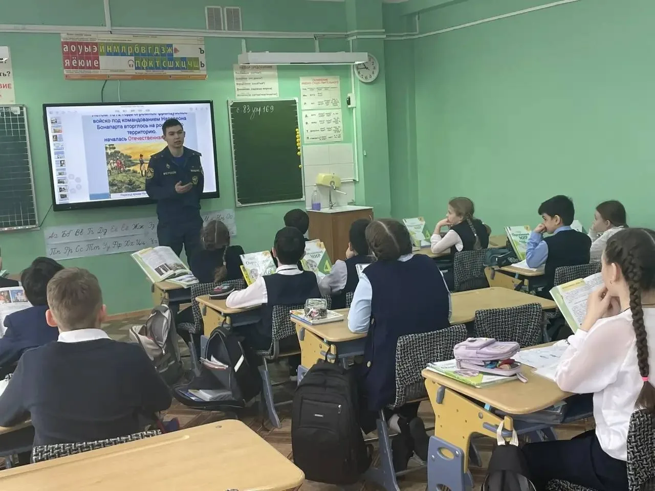 В рамках подготовки к пожароопасному сезону 2026 года в нашей школе прошла серия важных мероприятий.
