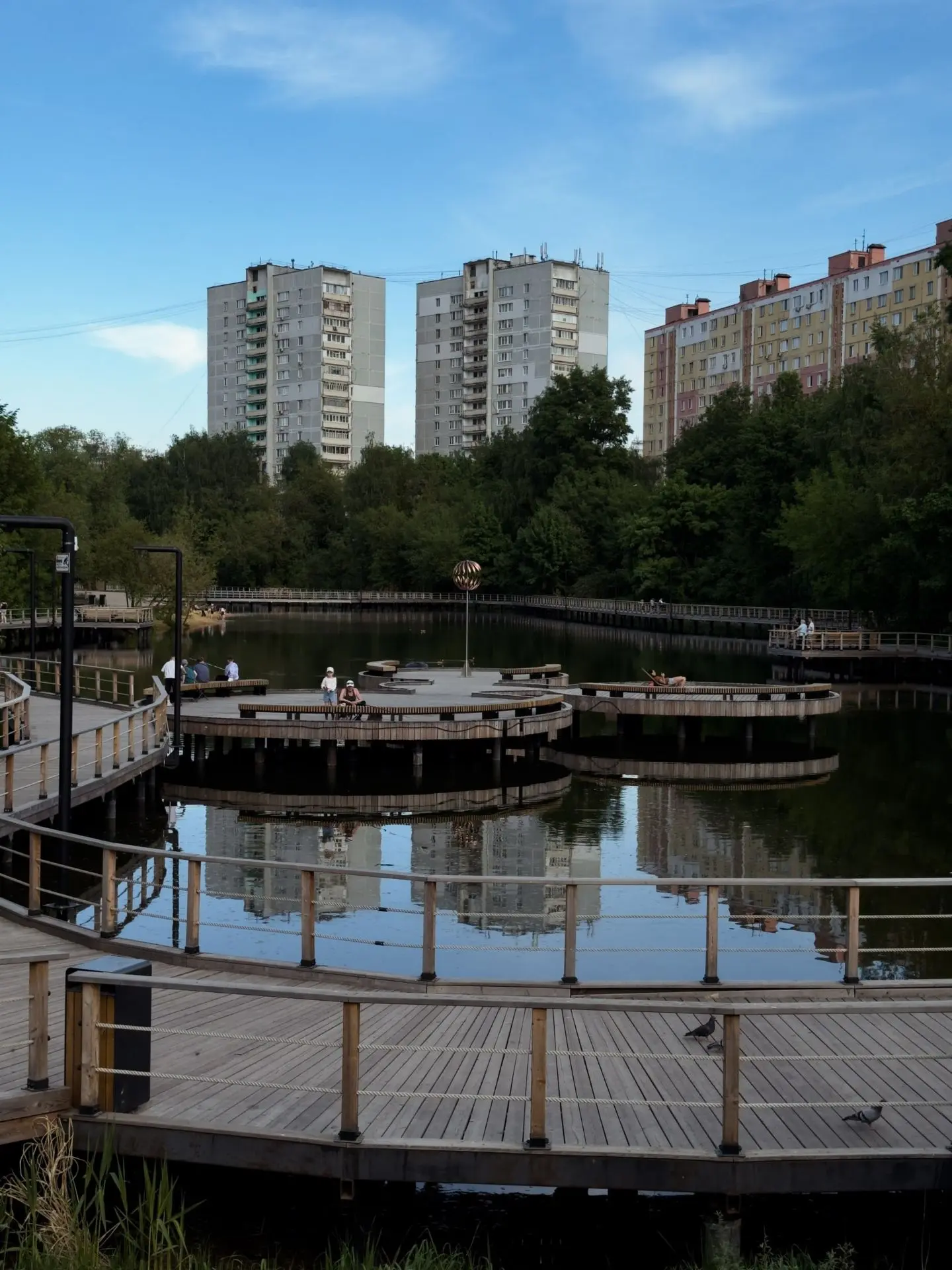 Уехать из Москвы, не уезжая из Москвы
ㅤ
Всего в нескольких километрах от МКАДа находится город Видно