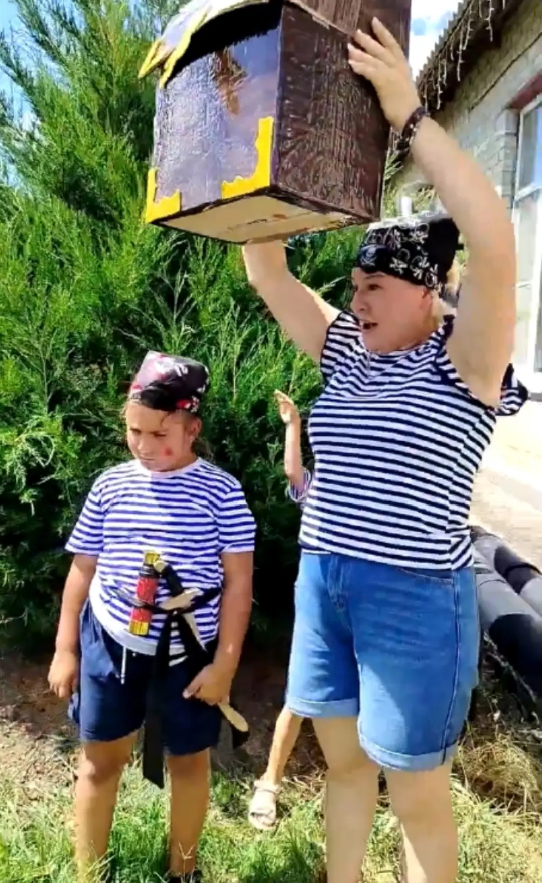 Фото