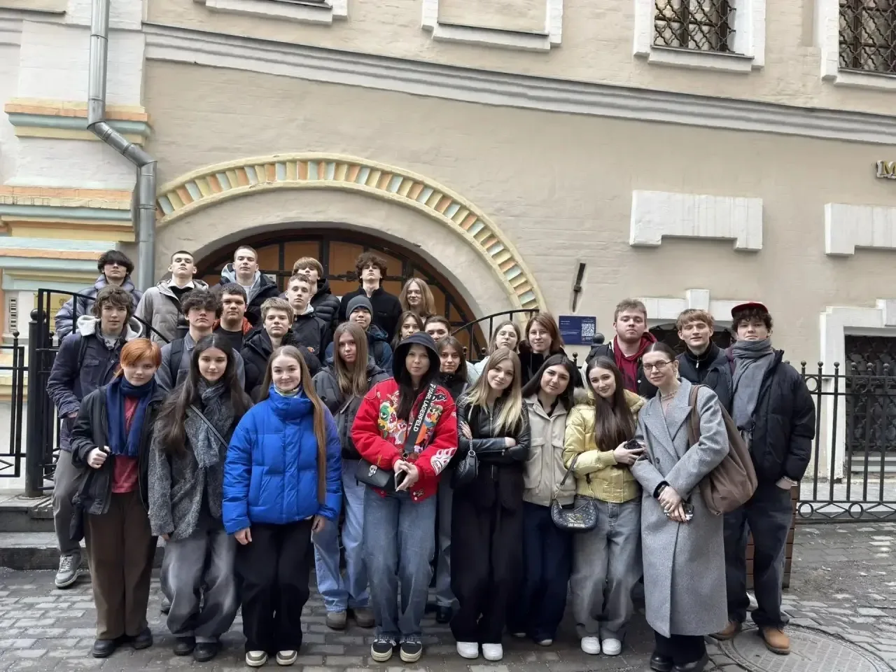 🏹10 «Б» на страже истории: погружение в эпоху стрельцов!   🌆На днях ученики 10 «Б» класса совершили 
