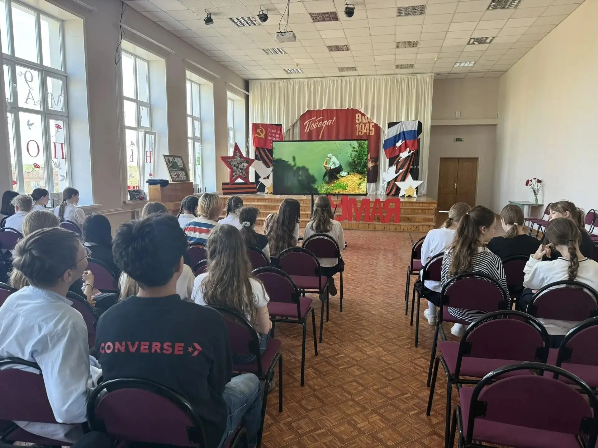 🎬Акция «Кино Победы» в рамках марафона «НАСЛЕДНИКИ ПОБЕДЫ» в МОУ Деденевская СОШ им. Н. К. Крупской🎬
