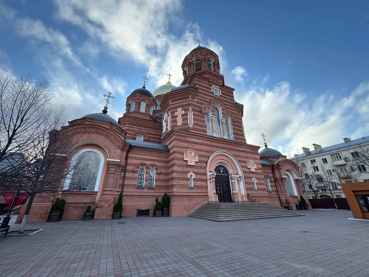 С Воскресным днём всех православных верующих!