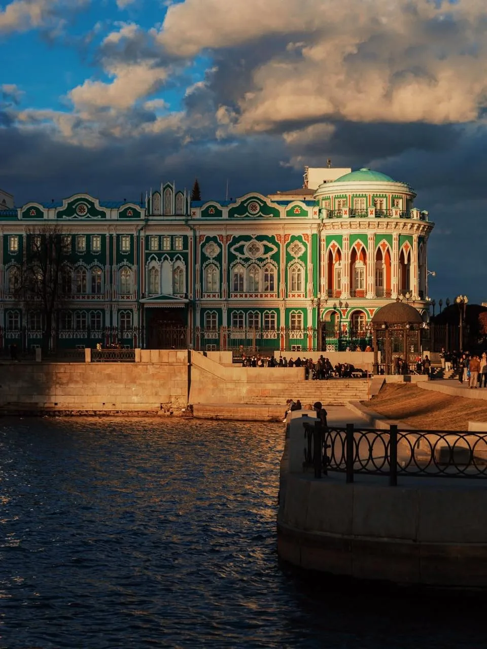 Майский Екатеринбург

Фото: idpanoff